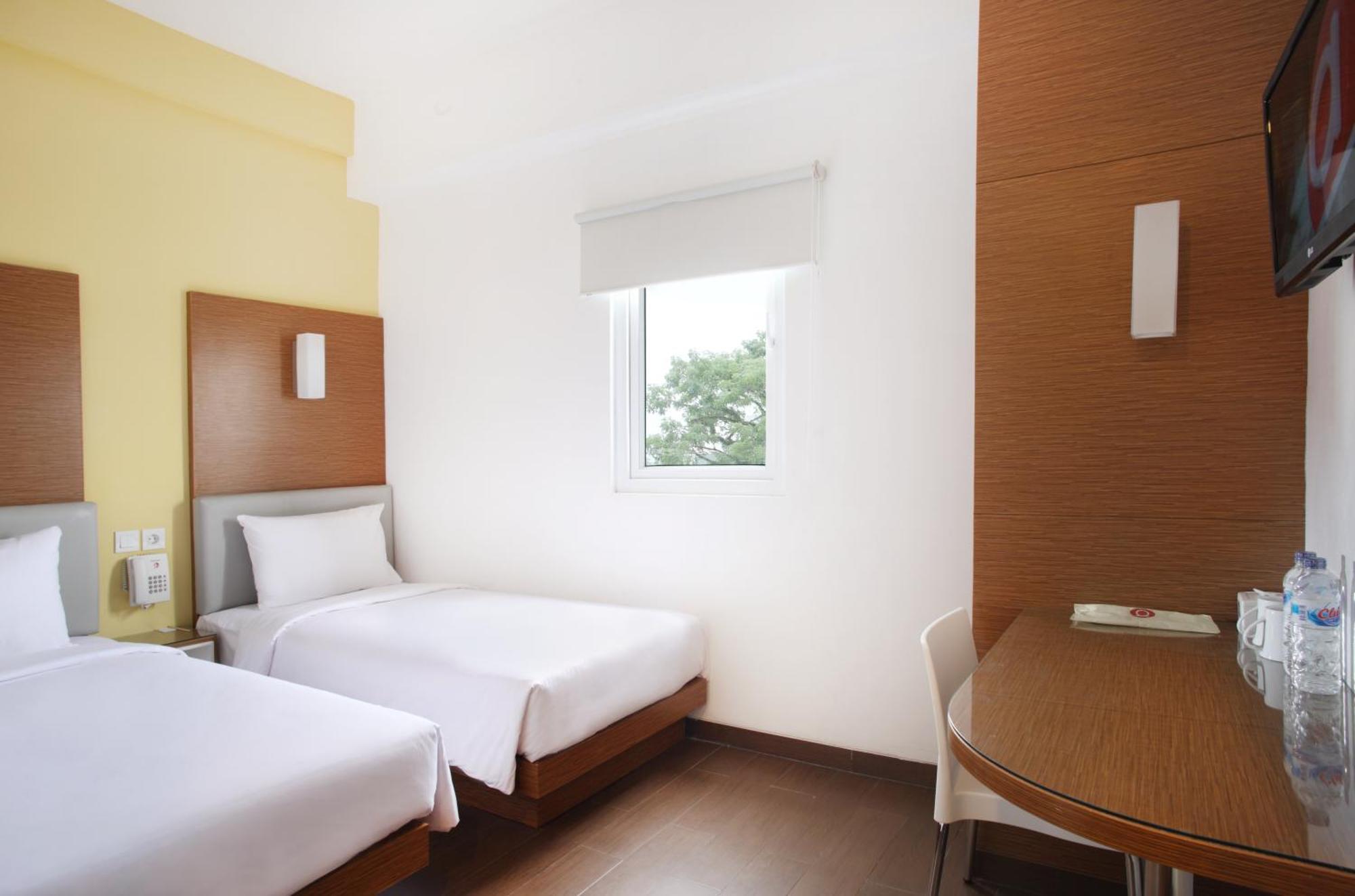 Amaris Hotel Malang Dış mekan fotoğraf